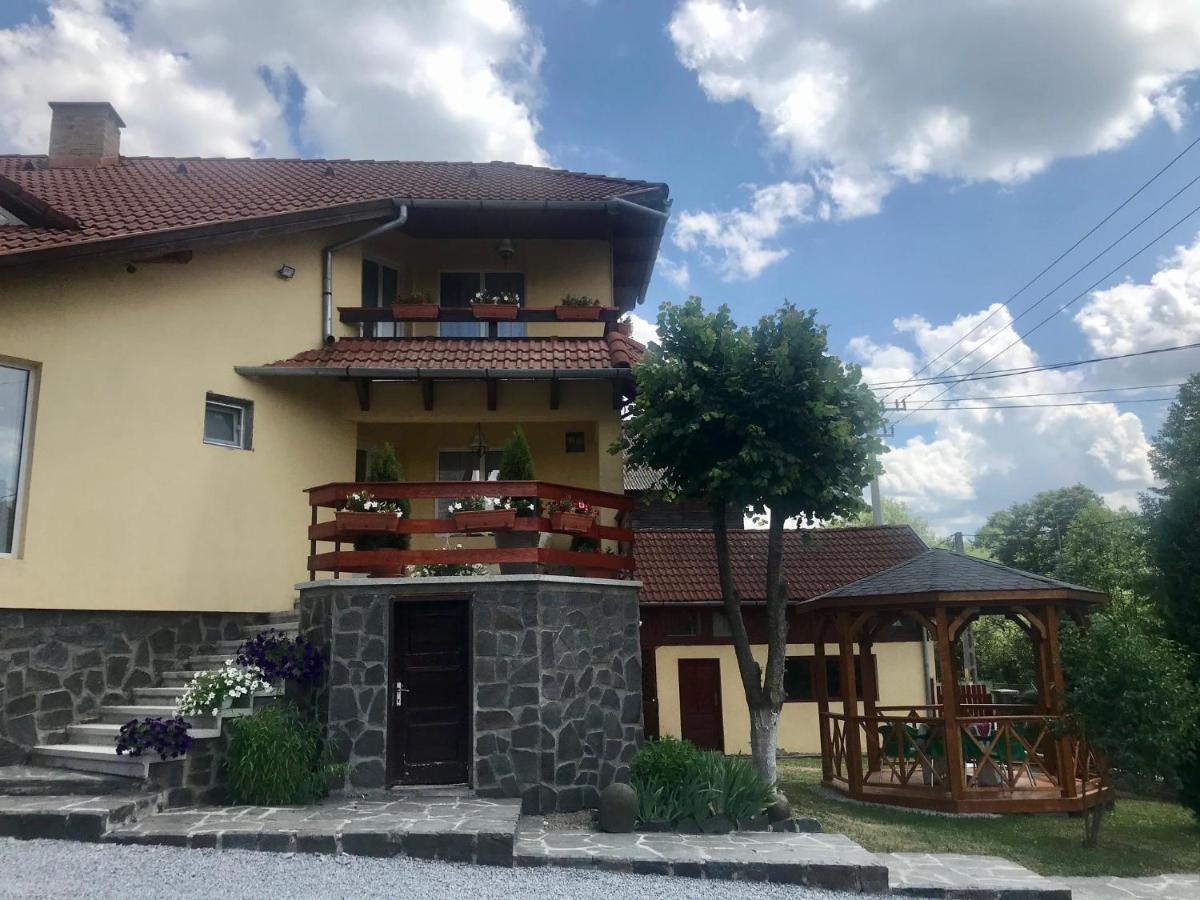 Casa Julius Aparthotel Совата Екстериор снимка