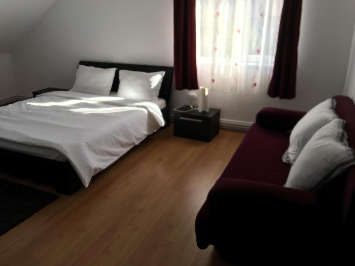 Casa Julius Aparthotel Совата Екстериор снимка